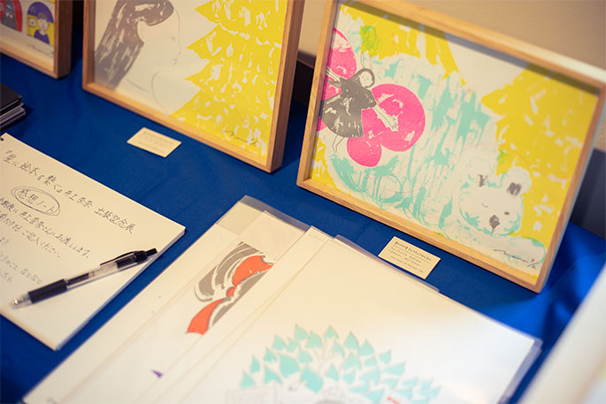 リソグラフ作品もたくさんあります。